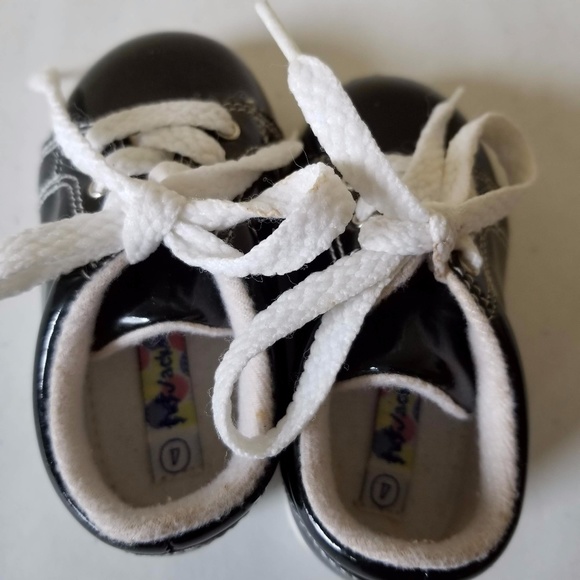 Jack & Jil Baby Shoes Black & White - Picture 3 of 8